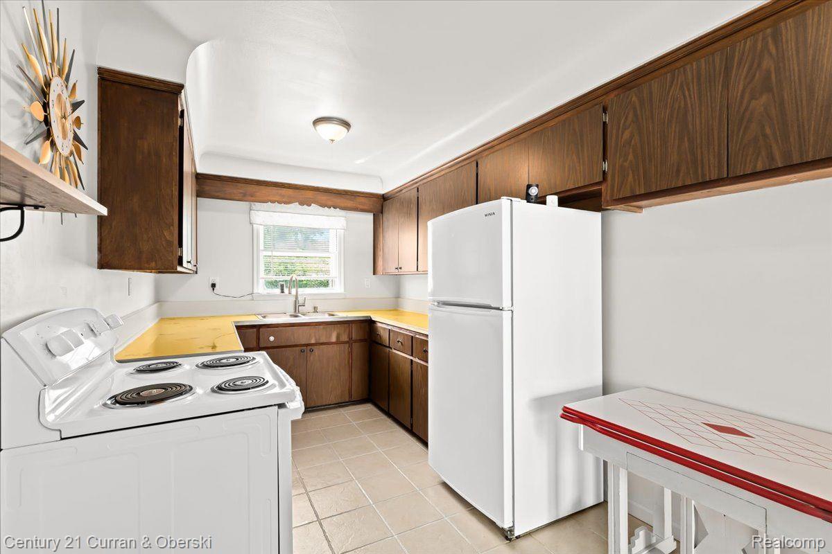 29929 8 Mile Road Livonia, MI 48152 - Photo 13 of 22 Gallery Image 13