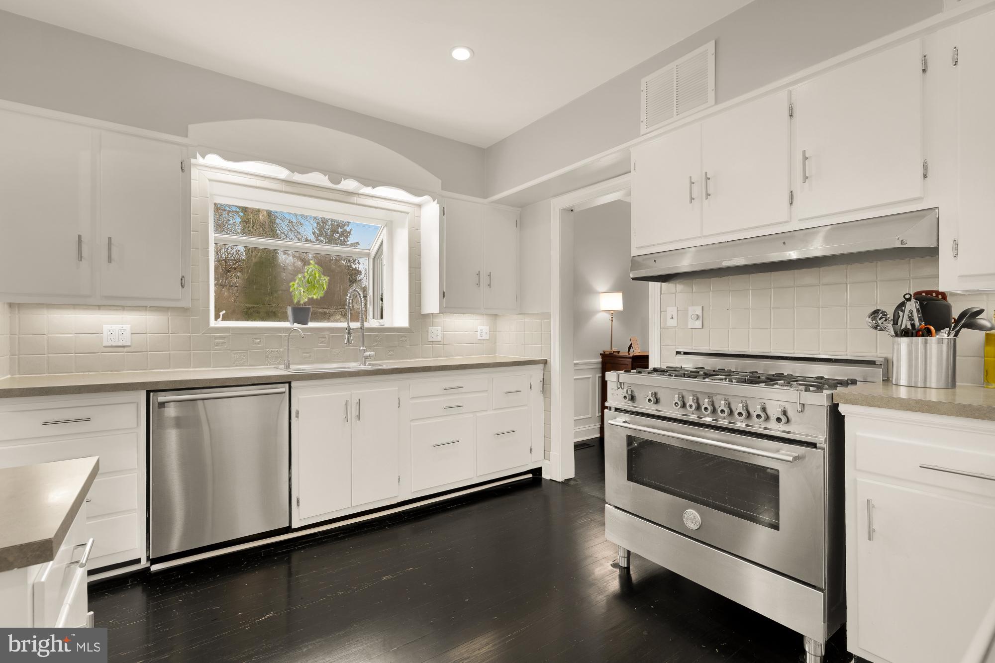 3421 Garrison Street Northwest Washington, DC 20008 - Photo 19 of 50