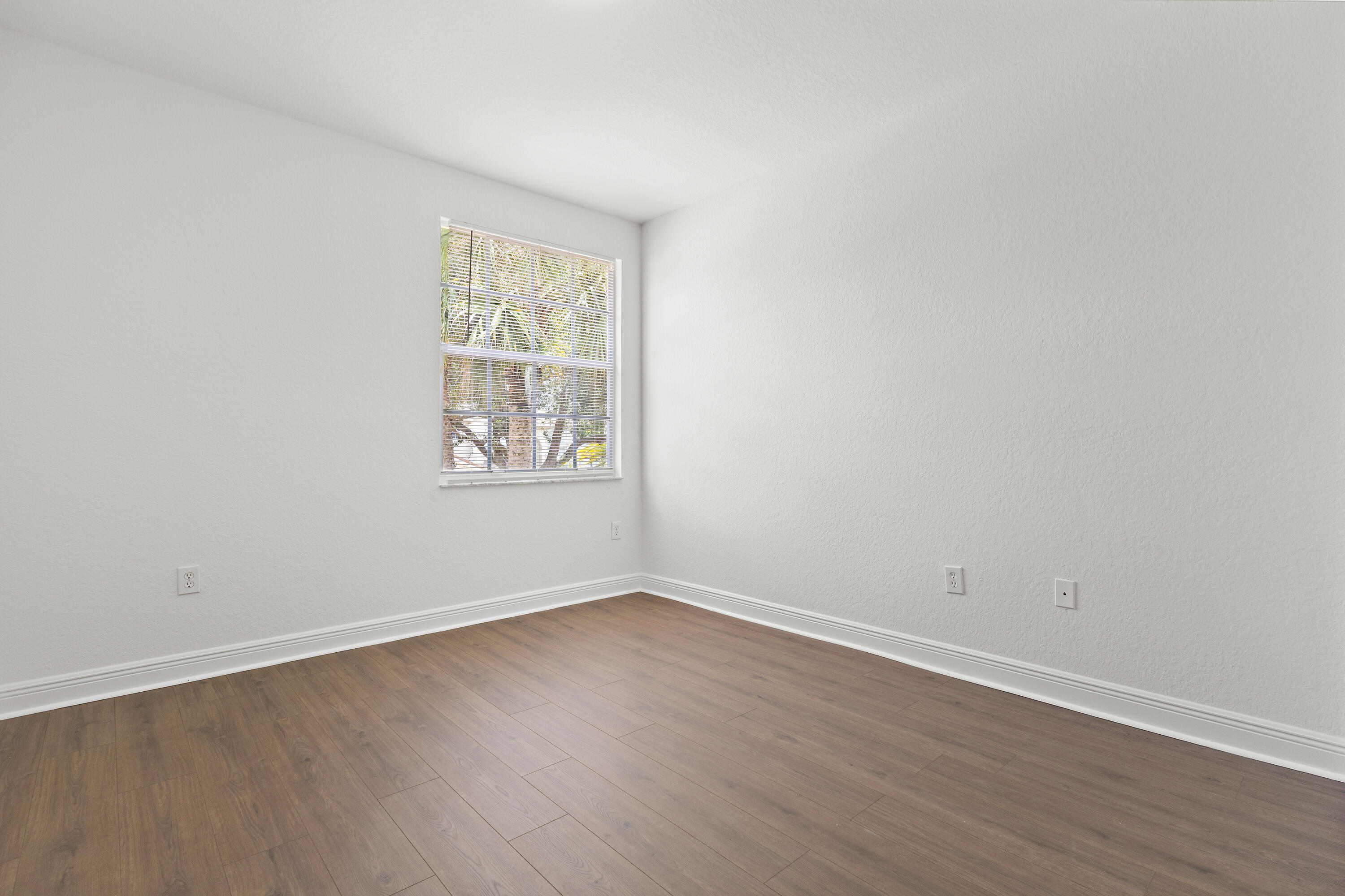 19115 2 River Lane Boca Raton, FL 33498 - Photo 27 of 54 IMG_2131