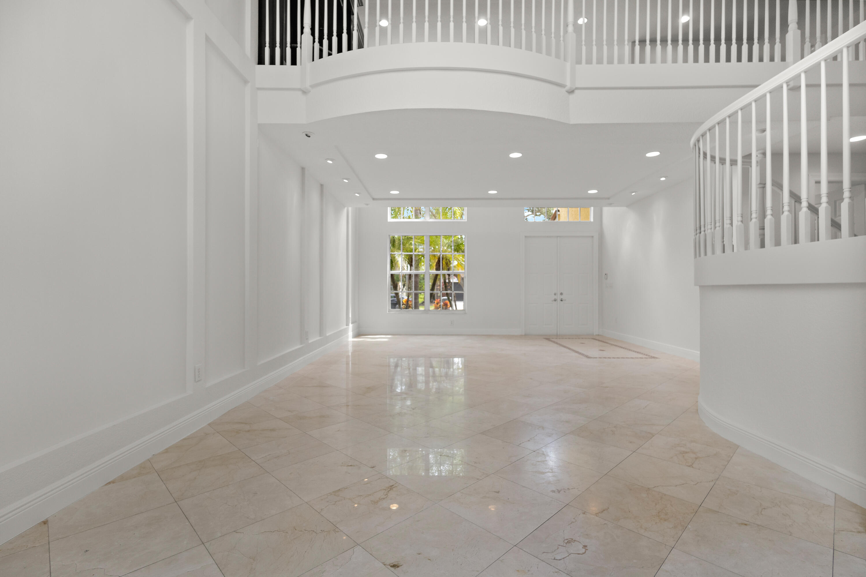 19115 2 River Lane Boca Raton, FL 33498 - Photo 5 of 54 IMG_1984