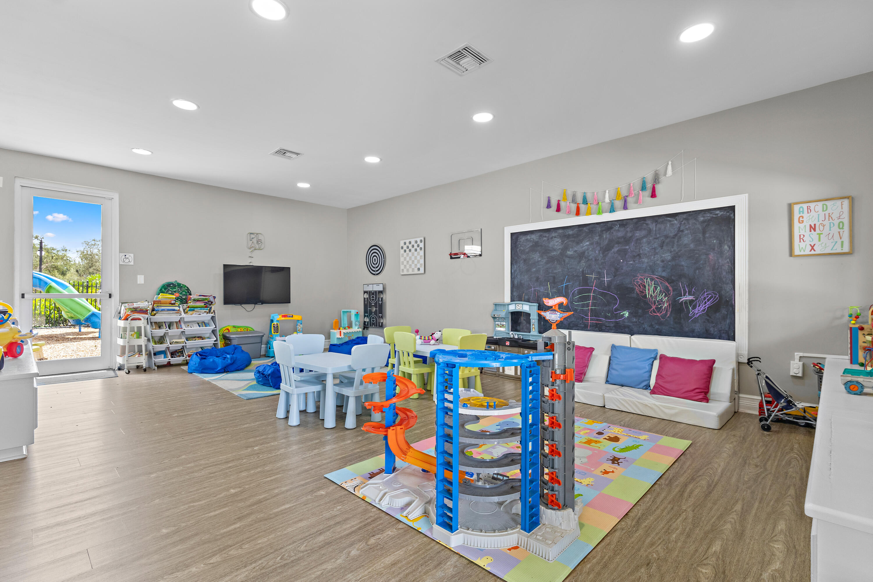 19115 2 River Lane Boca Raton, FL 33498 - Photo 52 of 54 IMG_2336