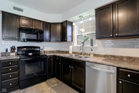 $389,000 | 907 Burntwood Way, Westfield, IN 46074