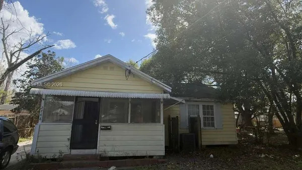 $1,500 | 2748 Broadway Avenue, Jacksonville, FL 32254
