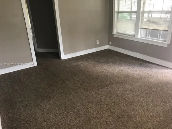 $1,500 | 2748 Broadway Avenue, Jacksonville, FL 32254