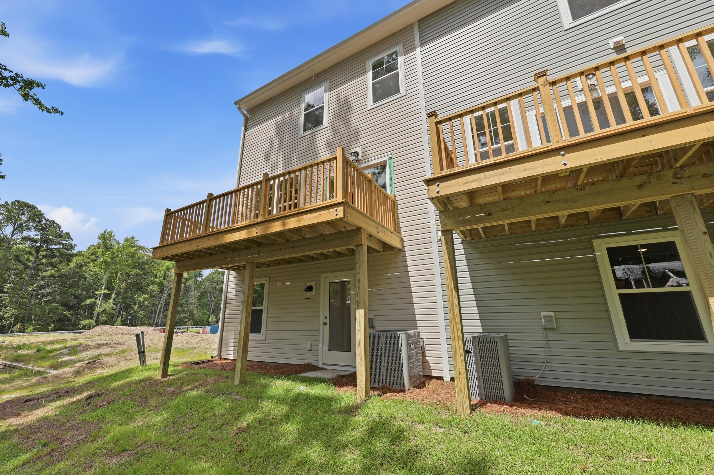 134 Fernbank Road Johns Island, SC 29455 - Photo 36 of 37 Right End Unit Rear Exterior