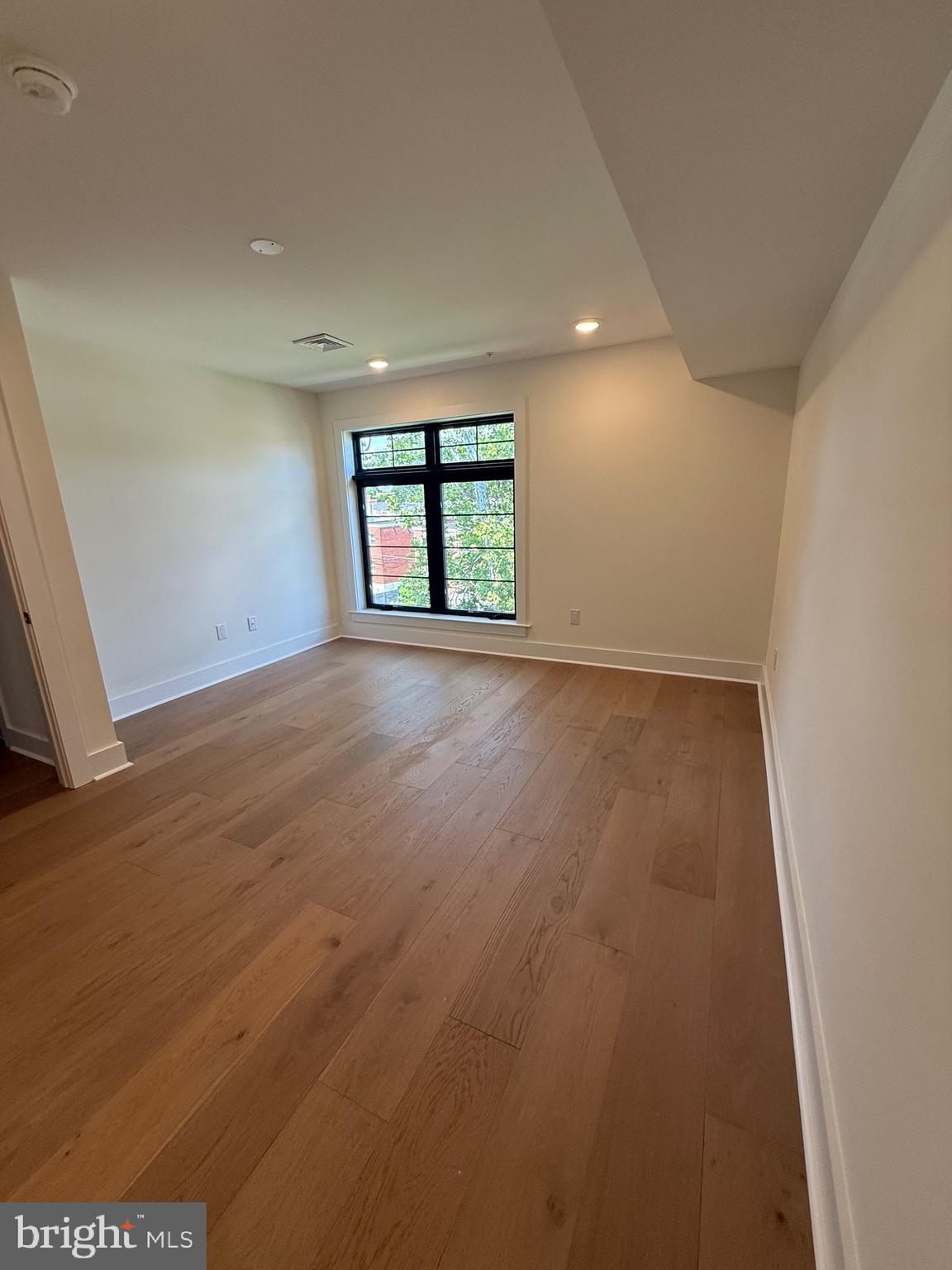 7519 Ridge Avenue Philadelphia, PA 19128 - Photo 11 of 17