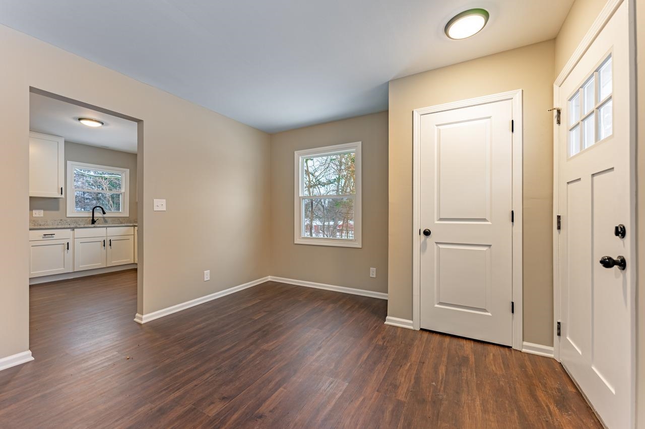 8622 Trudy Road Rockford, IL 61108 - Photo 3 of 30 Gallery Image 3