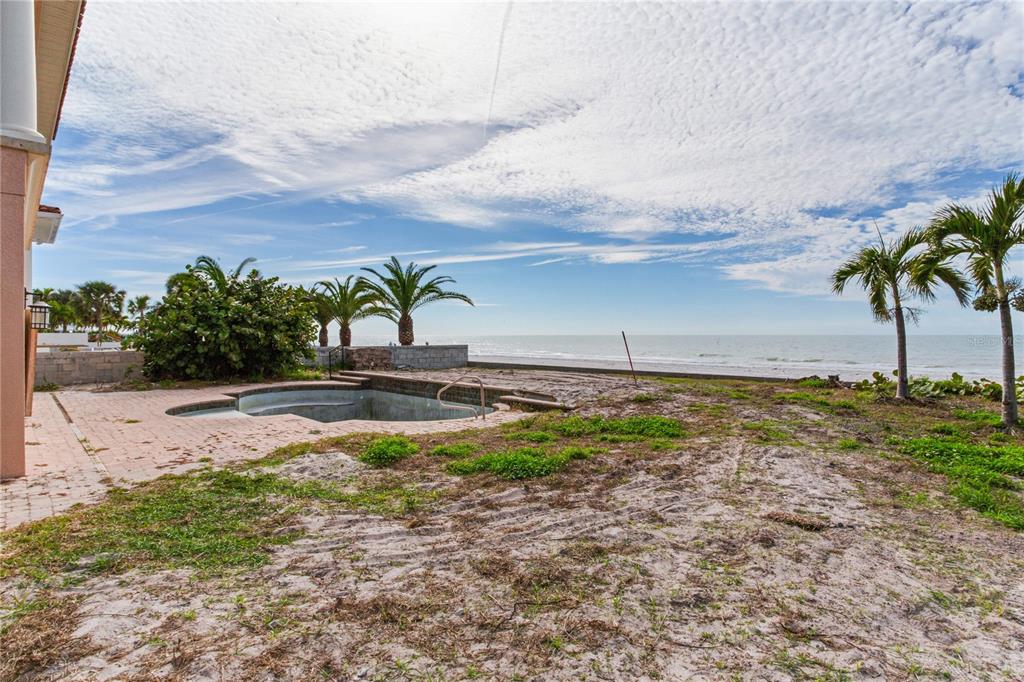 16116 Gulf Boulevard Redington Beach, FL 33708 - Photo 30 of 49