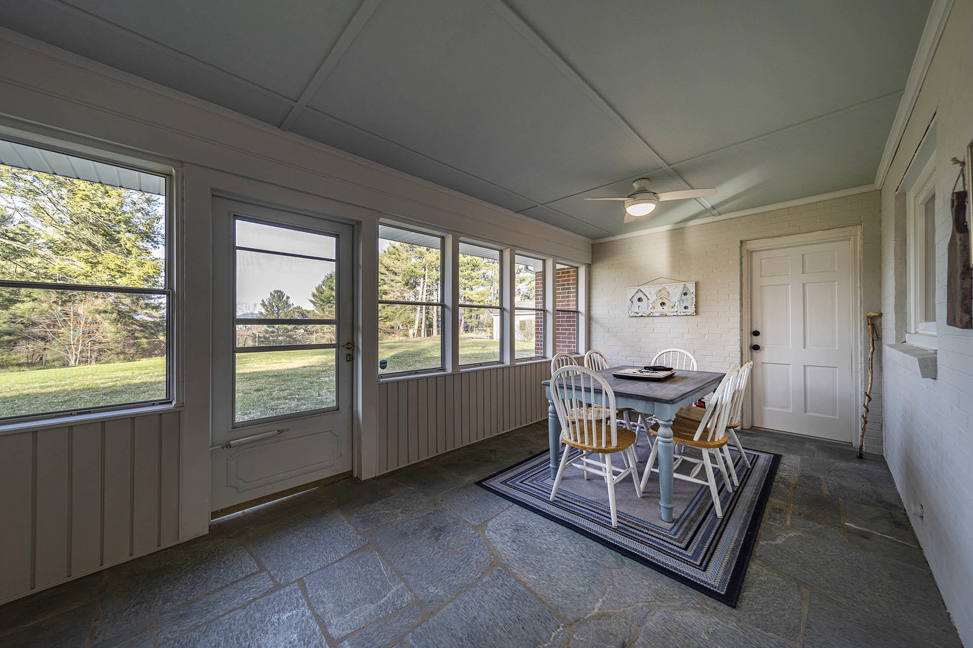 1621 West Ruritan Road Roanoke, VA 24012 - Photo 29 of 55 Sunroom
