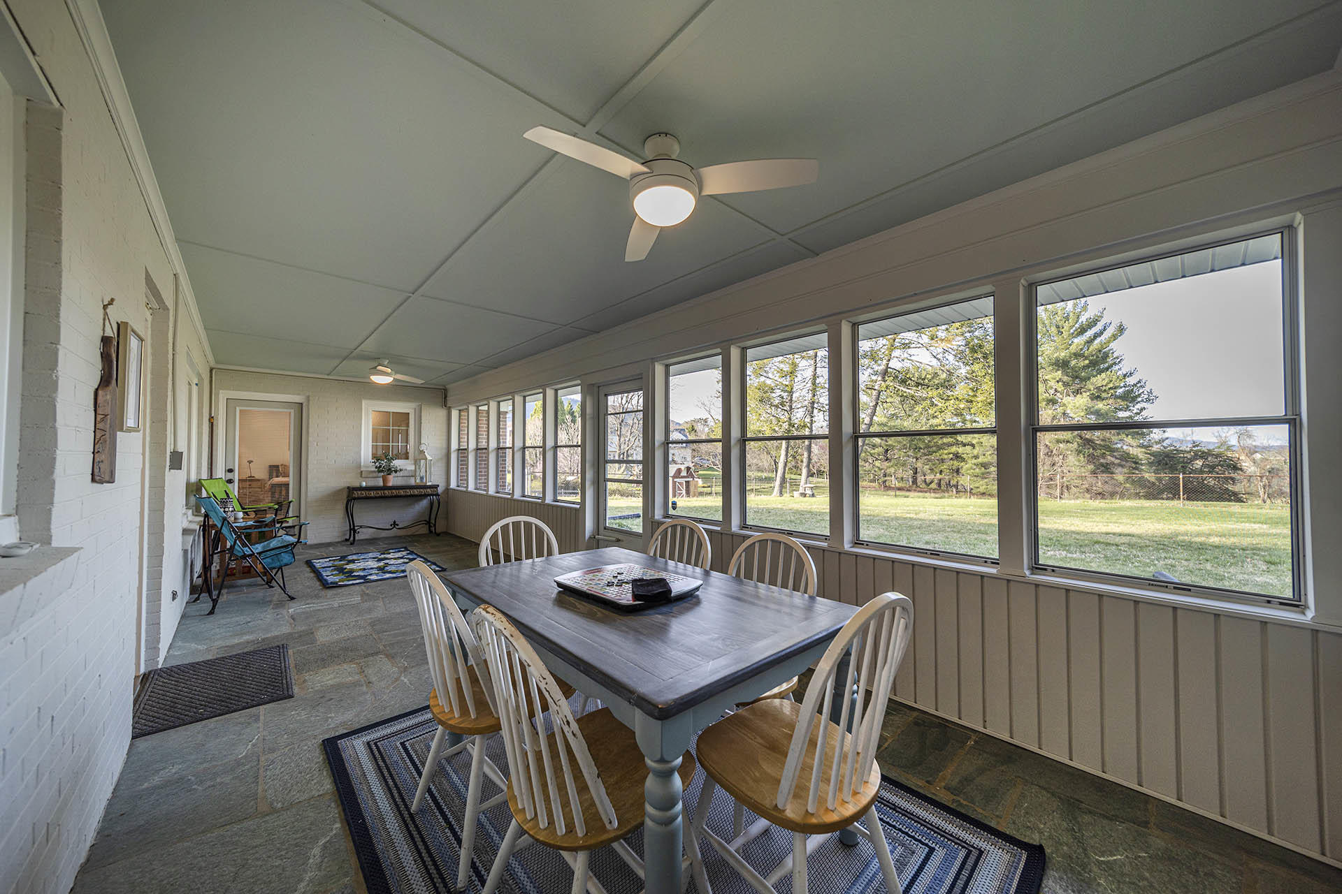1621 West Ruritan Road Roanoke, VA 24012 - Photo 30 of 55 Sunroom