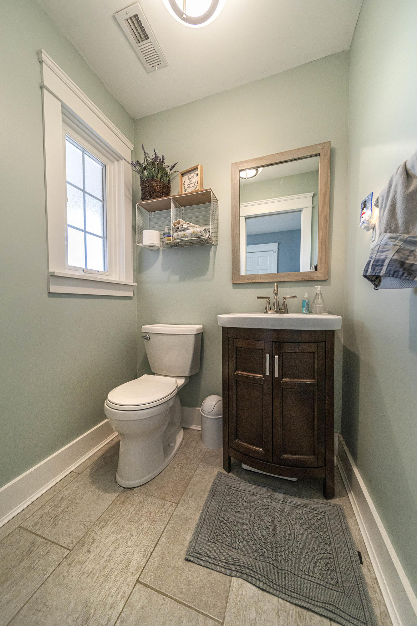 1621 West Ruritan Road Roanoke, VA 24012 - Photo 33 of 55 Half Bath