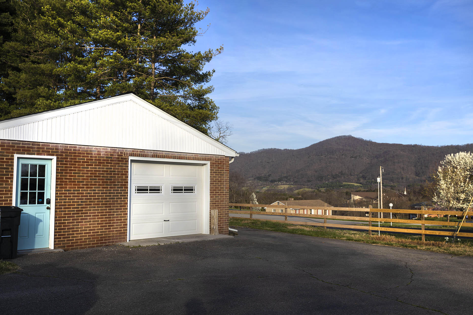 1621 West Ruritan Road Roanoke, VA 24012 - Photo 38 of 55 Garage