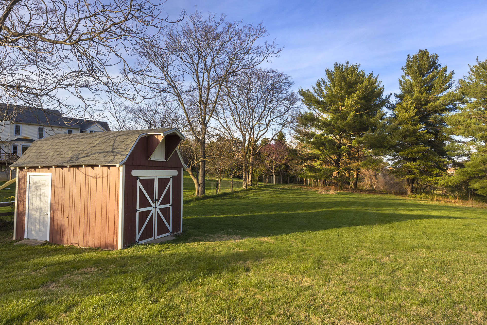 1621 West Ruritan Road Roanoke, VA 24012 - Photo 44 of 55 Storage shed