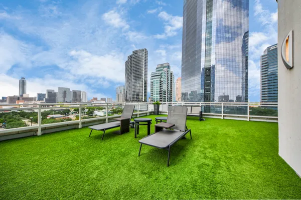 $4,000 | 1409 Post Oak Boulevard, Unit 803, Houston, TX 77056
