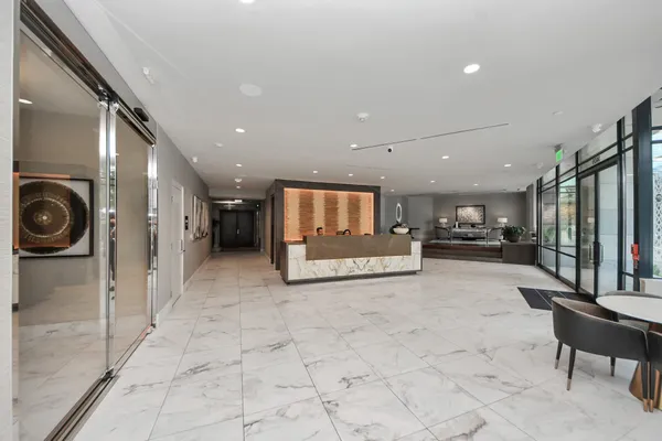 $4,000 | 1409 Post Oak Boulevard, Unit 803, Houston, TX 77056