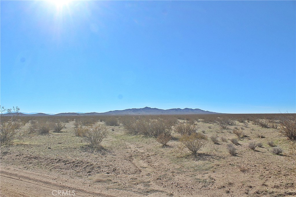 112 Highway 395 Hines, OR 97738 - Photo 7 of 8 a view of mountain and a mountain