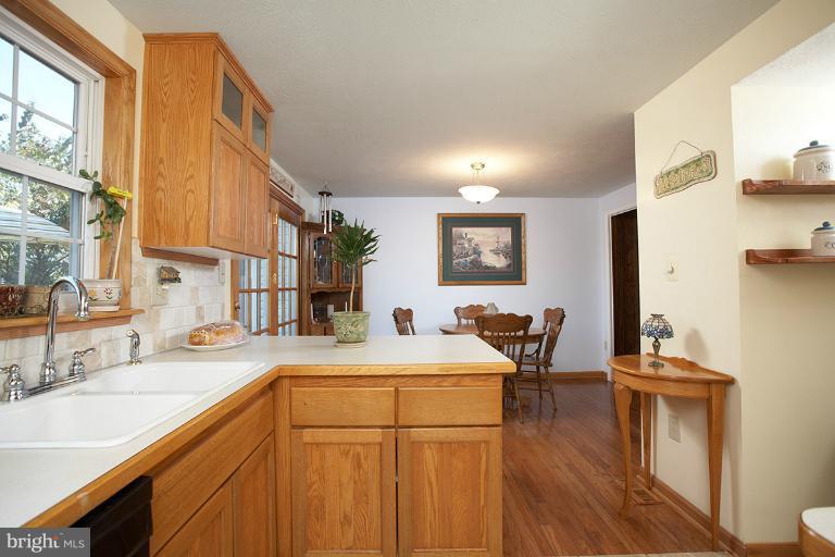 8454 Stonewall Road Manassas, VA 20110 - Photo 14 of 20 Kitchen