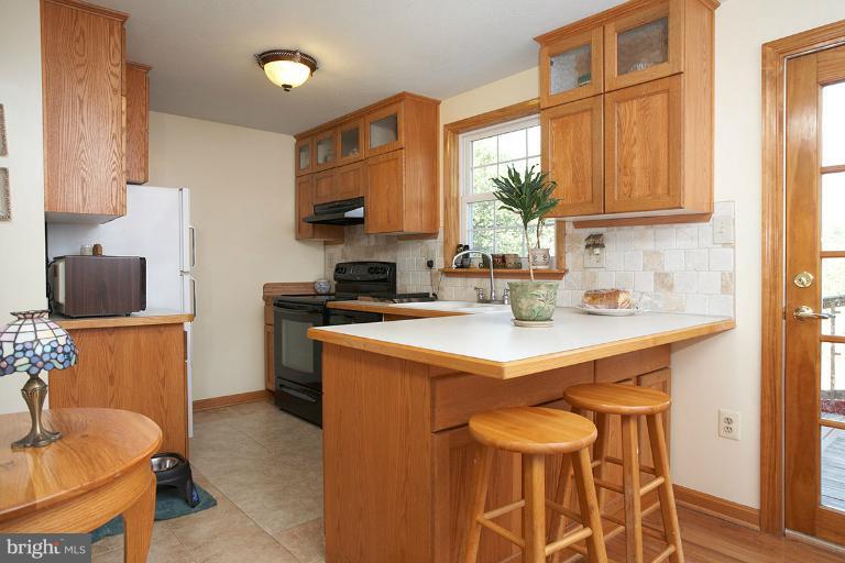 8454 Stonewall Road Manassas, VA 20110 - Photo 17 of 20 Kitchen