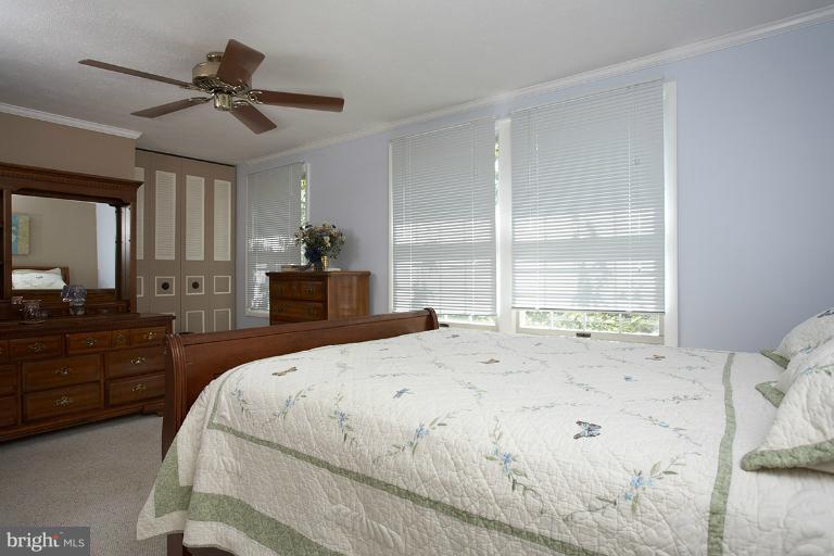 8454 Stonewall Road Manassas, VA 20110 - Photo 8 of 20 Bedroom (Master)