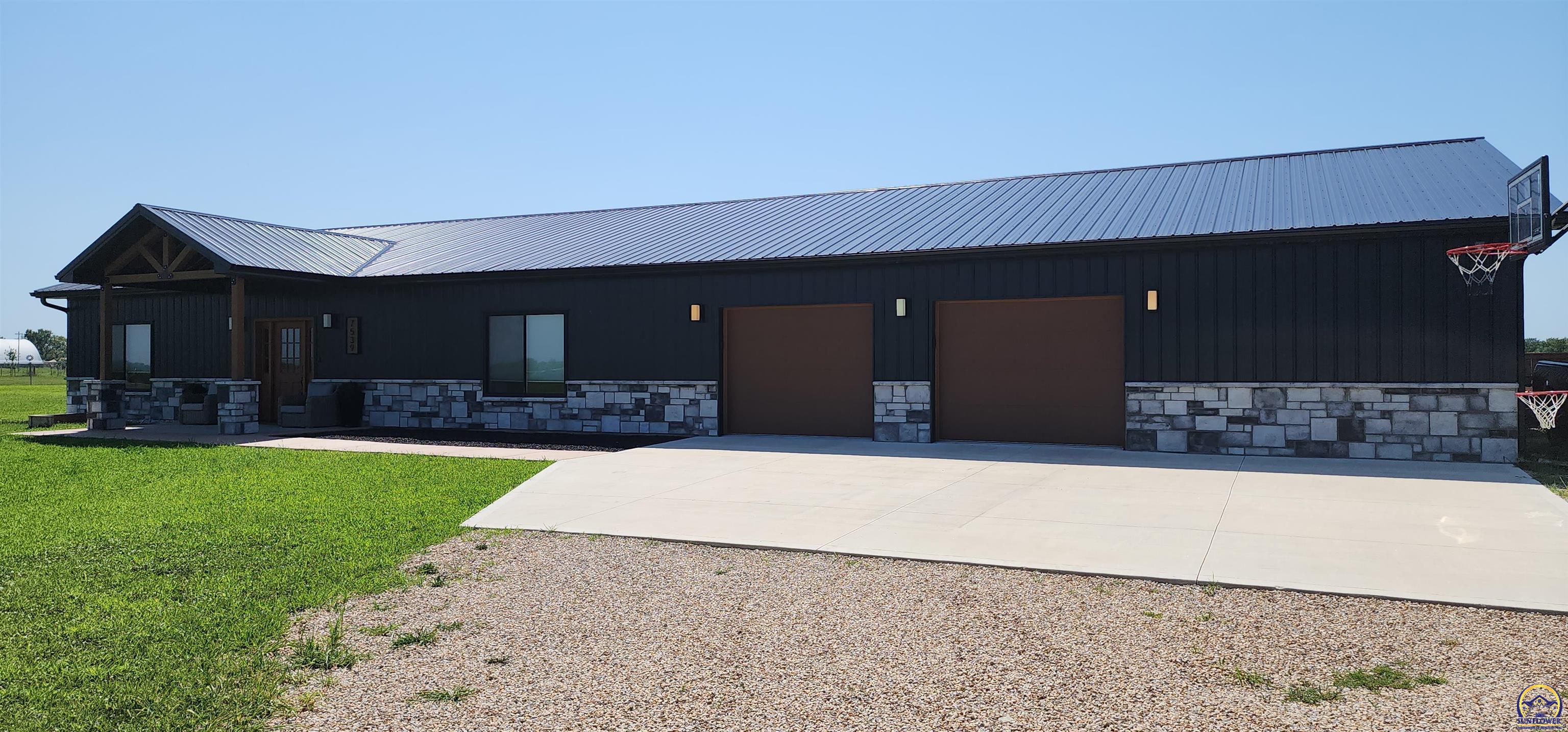 7539 Southeast Berryton Road Berryton, KS 66409 - Photo 1 of 1 Gallery Image 1