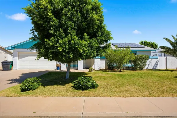 $2,800 | 656 West Pecos Avenue, Mesa, AZ 85210