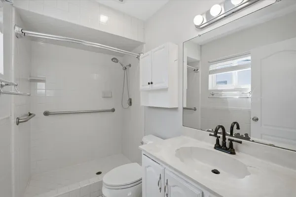 $2,800 | 656 West Pecos Avenue, Mesa, AZ 85210