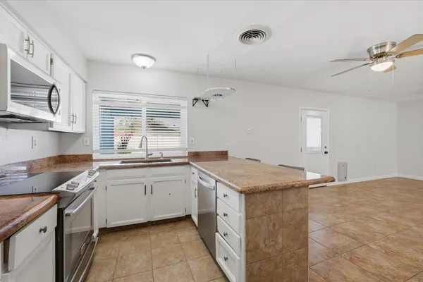 $2,800 | 656 West Pecos Avenue, Mesa, AZ 85210