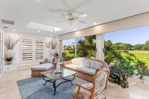 $824,900 | 35 Estate Drive, Boynton Beach, FL 33436