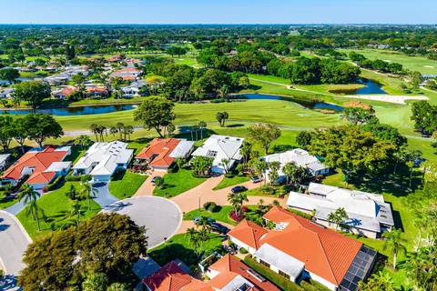 $824,900 | 35 Estate Drive, Boynton Beach, FL 33436