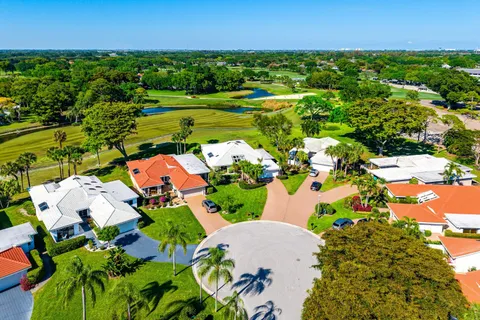 $824,900 | 35 Estate Drive, Boynton Beach, FL 33436