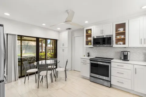 $824,900 | 35 Estate Drive, Boynton Beach, FL 33436