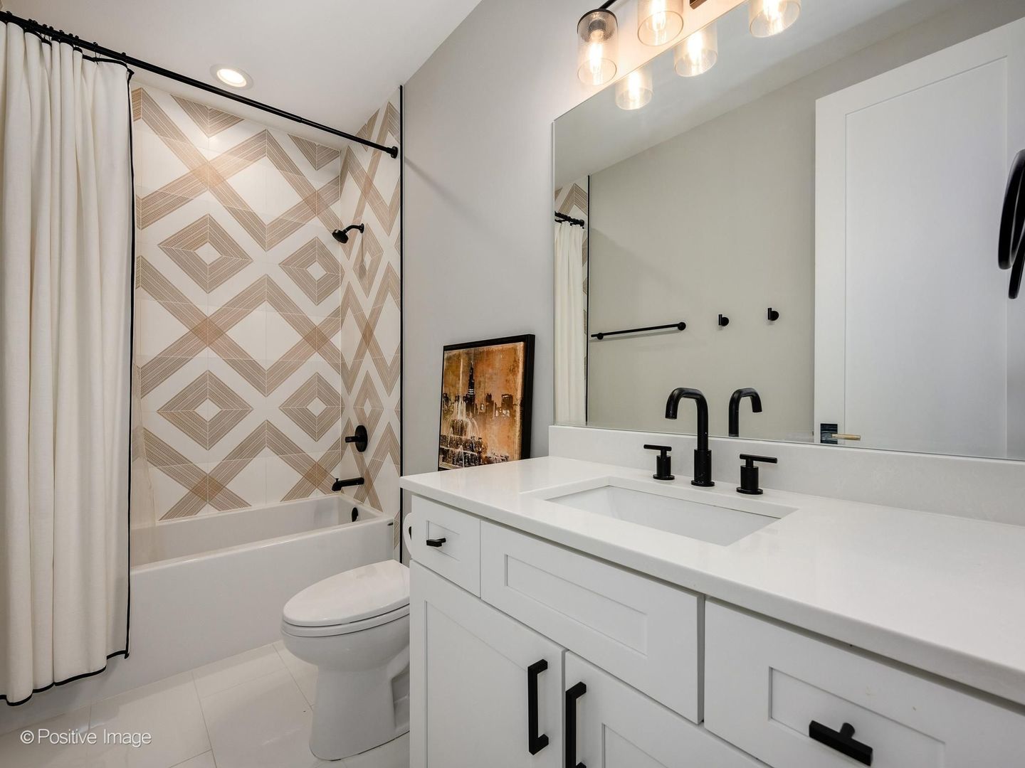 2153 West Fletcher Street Chicago, IL 60618 - Photo 37 of 41