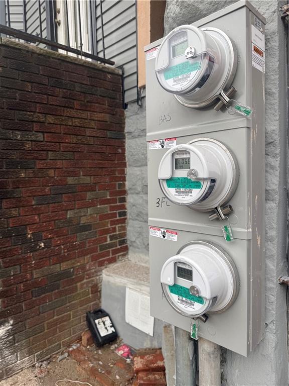 320 Bay Ridge Parkway Brooklyn, NY 11209 - Photo 10 of 10 a bathroom with a toilet and a sink