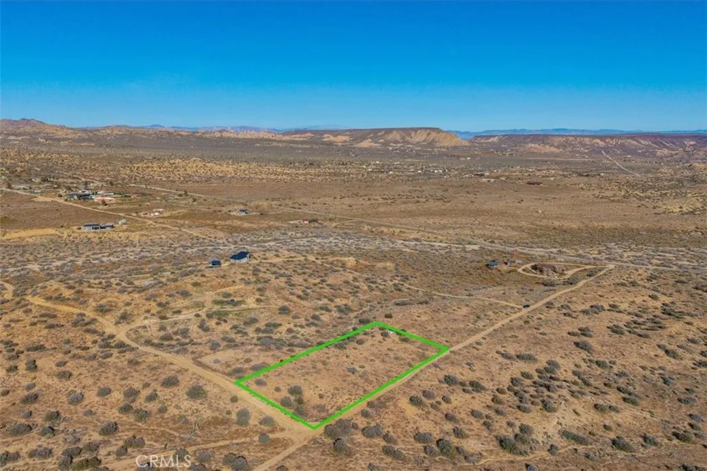 3263 Apache Pioneertown, CA 92268 - Photo 19 of 24 a view of ocean and a mountain