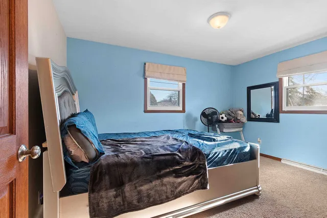 $299,900 | 2203 East College Avenue, Appleton, WI 54915