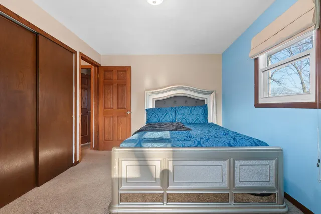 $299,900 | 2203 East College Avenue, Appleton, WI 54915