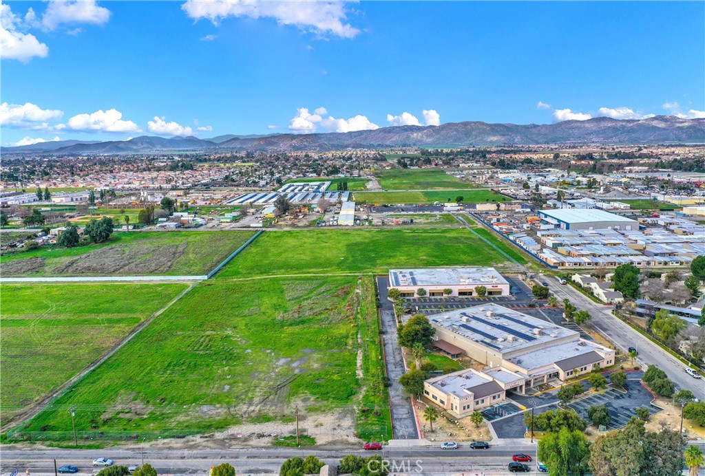 0 M/l In Por Trail Hemet, CA 92543 - Photo 7 of 9 an aerial view of a city