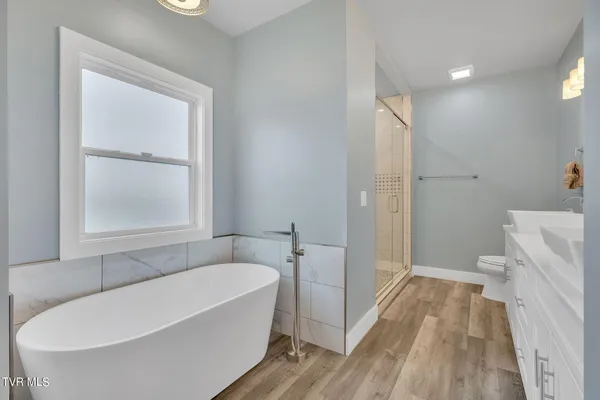 $699,000 | 283 Old Island Trail, Kingsport, TN 37664