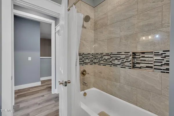 $699,000 | 283 Old Island Trail, Kingsport, TN 37664