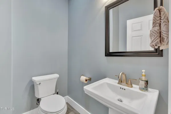 $699,000 | 283 Old Island Trail, Kingsport, TN 37664