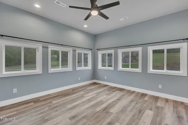 $699,000 | 283 Old Island Trail, Kingsport, TN 37664