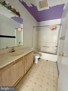 $150,000 | 807 North 13th Street, Philadelphia, PA 19123
