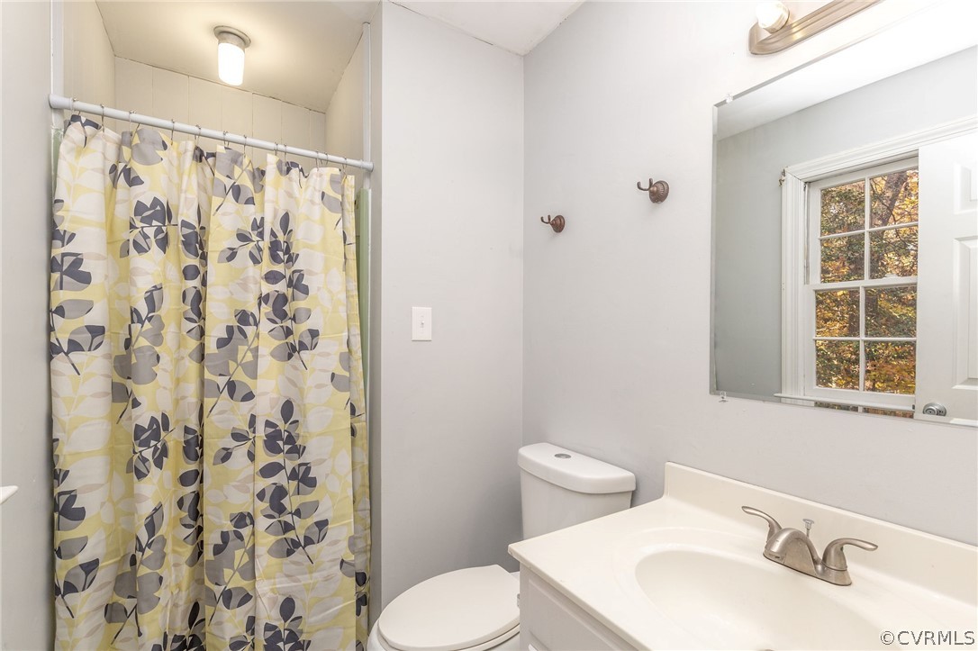 3905 Timber Ridge Place Midlothian, VA 23112 - Photo 25 of 40 Master Bath