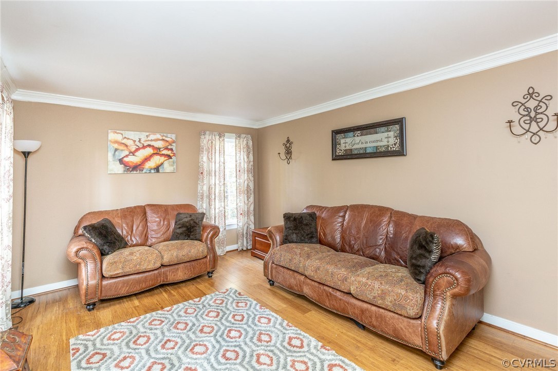 3905 Timber Ridge Place Midlothian, VA 23112 - Photo 6 of 40 Living Room