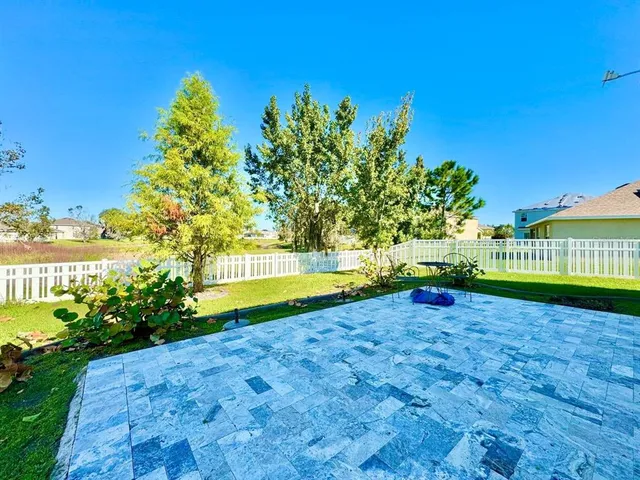 a view of an outdoor space and a yard