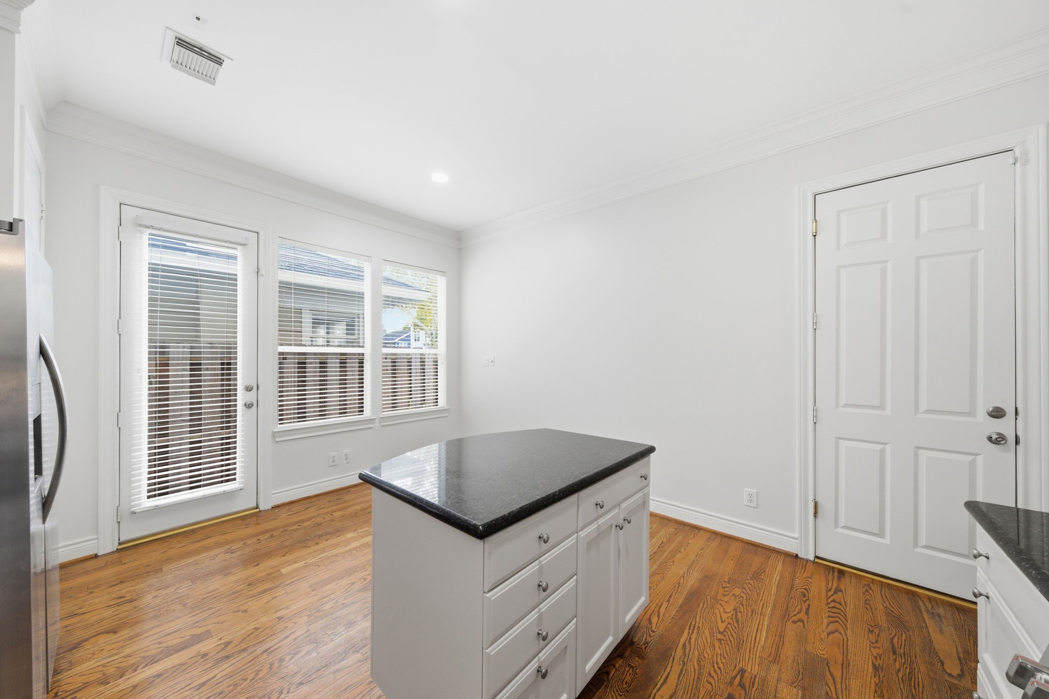 1736 Colquitt Street, Unit A Houston, TX 77098 - Photo 16 of 45