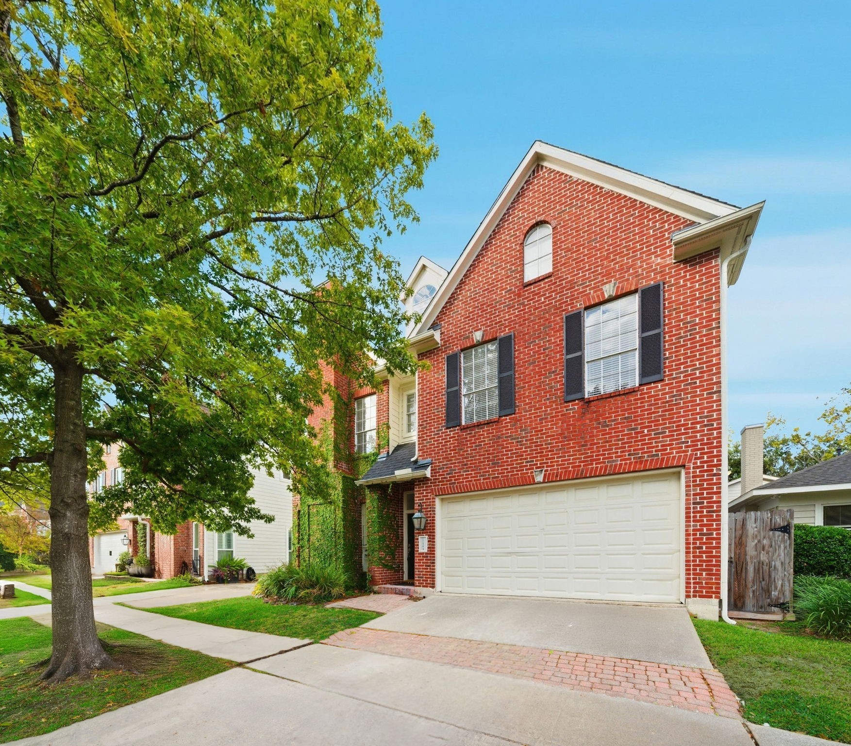 1736 Colquitt Street, Unit A Houston, TX 77098 - Photo 42 of 45 Schedule your tour to see 1736 Colquitt Street before it’s gone! this one stands out in all the right ways.