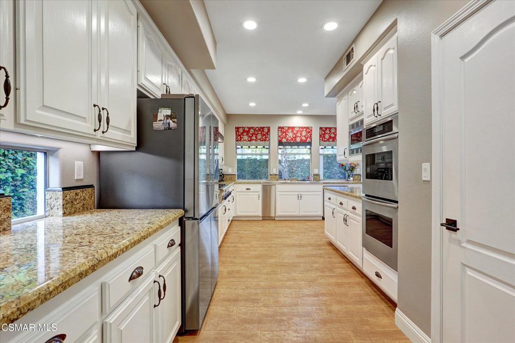 4395 Timberdale Road Moorpark, CA 93021 - Photo 21 of 46
