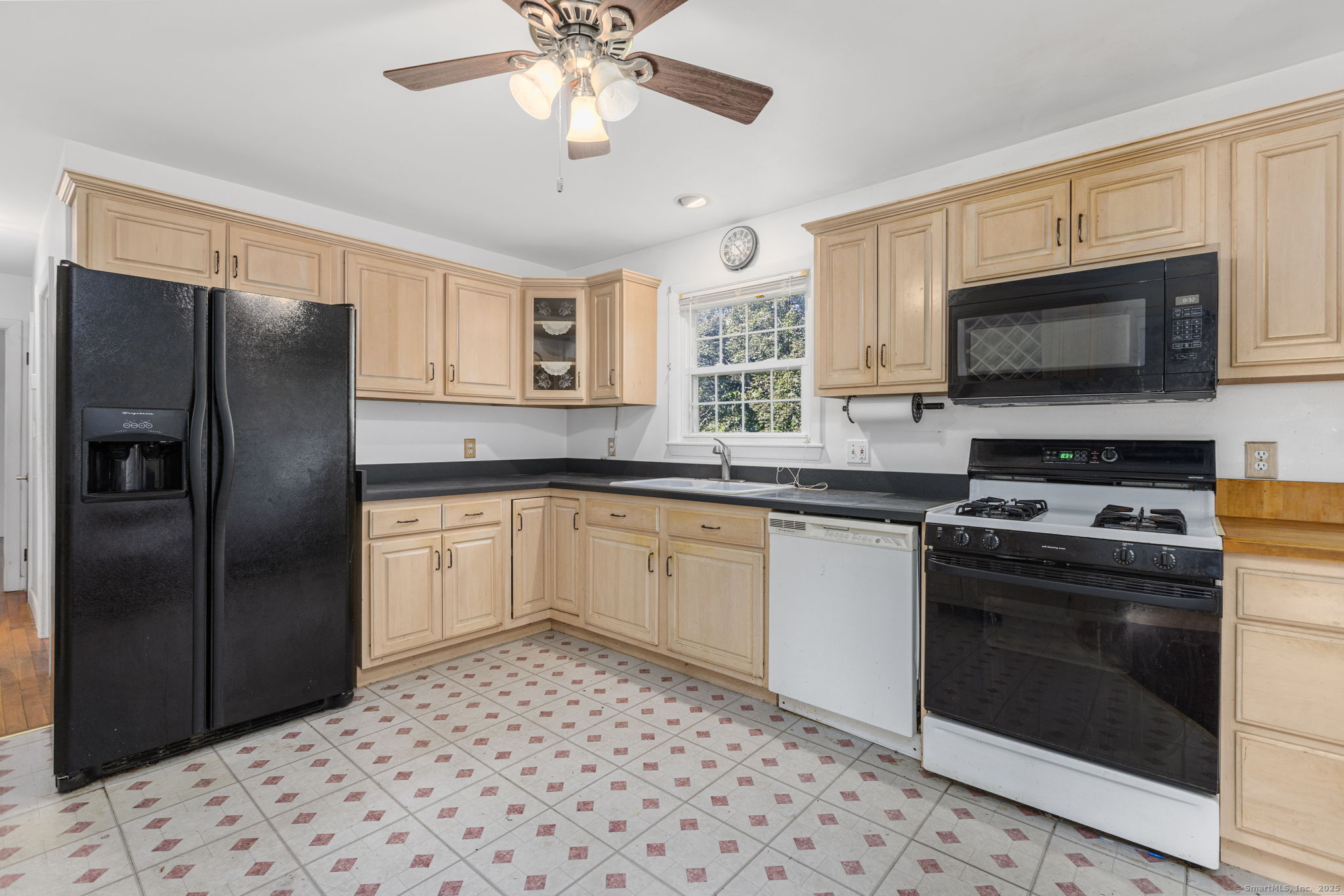 99 Snake Meadow Road Killingly, CT 06239 - Photo 23 of 40