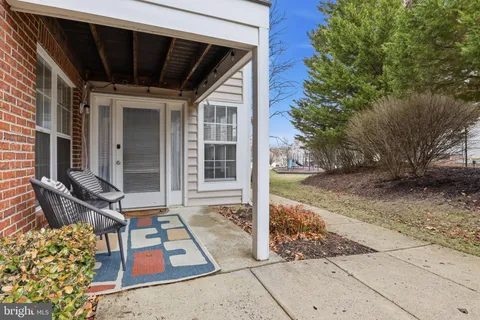 $315,000 | 3620 Sherbrooke Circle, Unit 103, Woodbridge, VA 22192